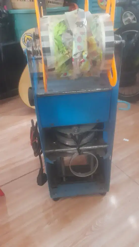 Pres minuman cup