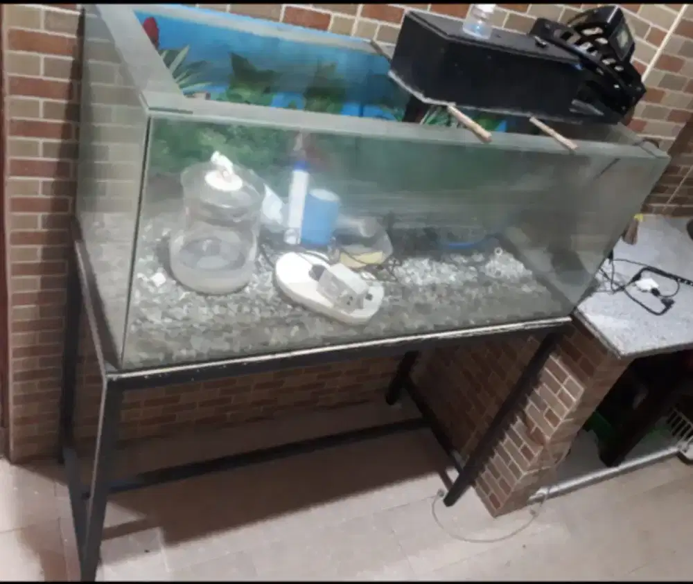 Jual aquarium bekas 1 meter