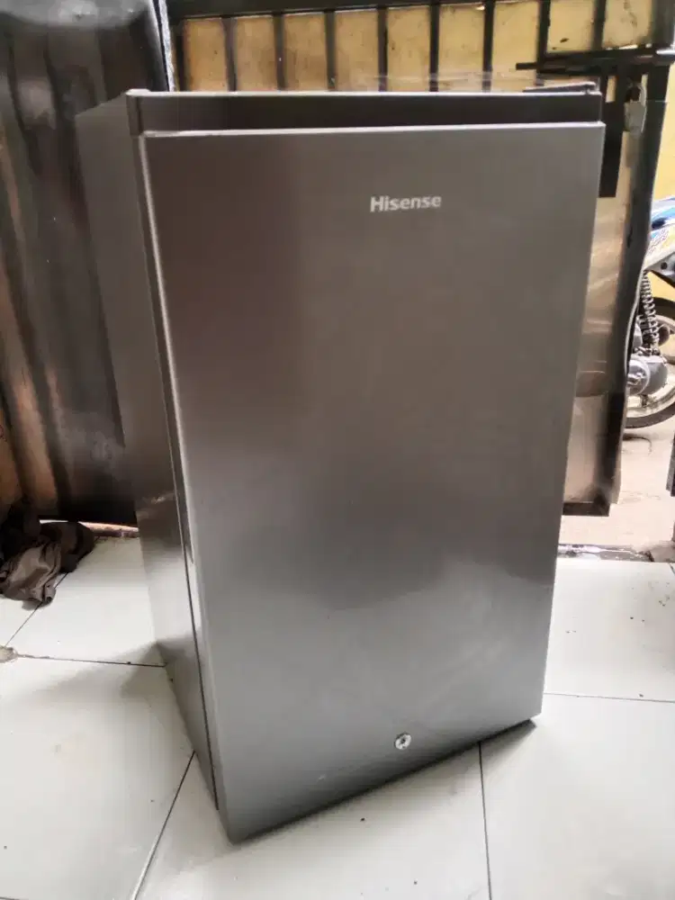 KULKAS MINI HISENSE 100LTR