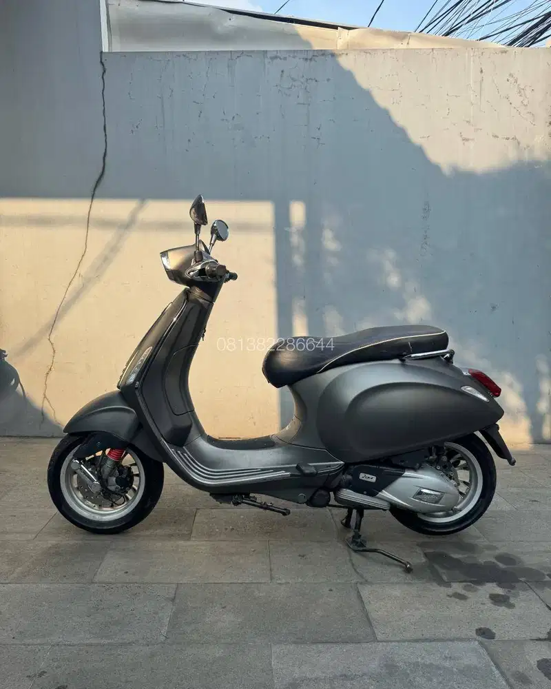 Piaggio Vespa Sprint 150 i-get 2018 Grey (Grigio Titanio)