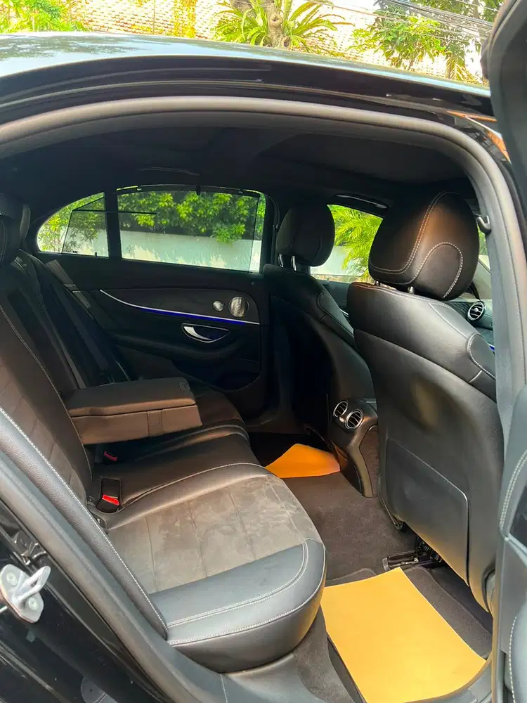 Mercedes-Benz E300 2018 Bensin