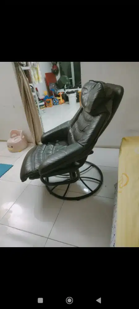 Kursi kantor, kulit warna hitam nego