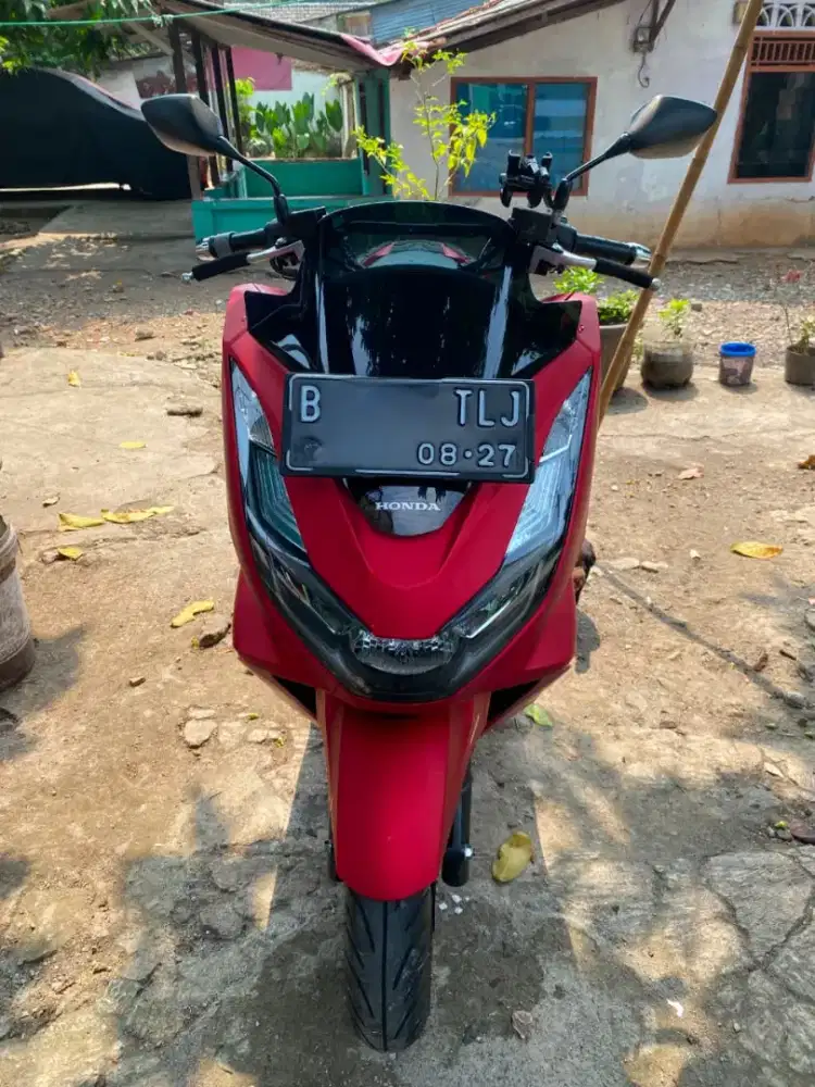 HONDA PCX 160 CBS TAHUN 2022 KM RENDAH
