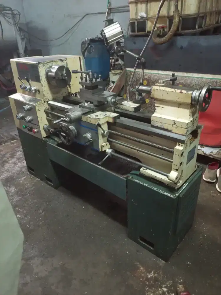 Mesin Bubut Milling Bor Frais