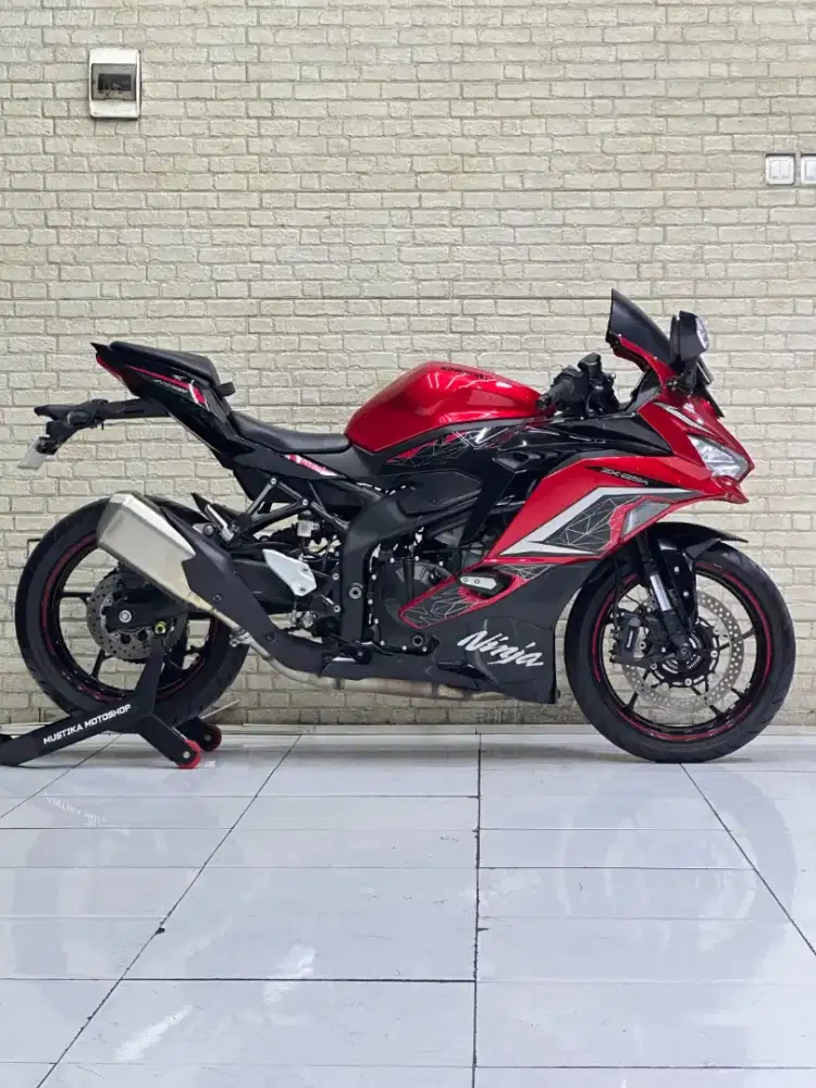 PROMO TERMURAH‼️ Kawasaki ZX 25R ABS 2023 Odo 2rb Simpanan