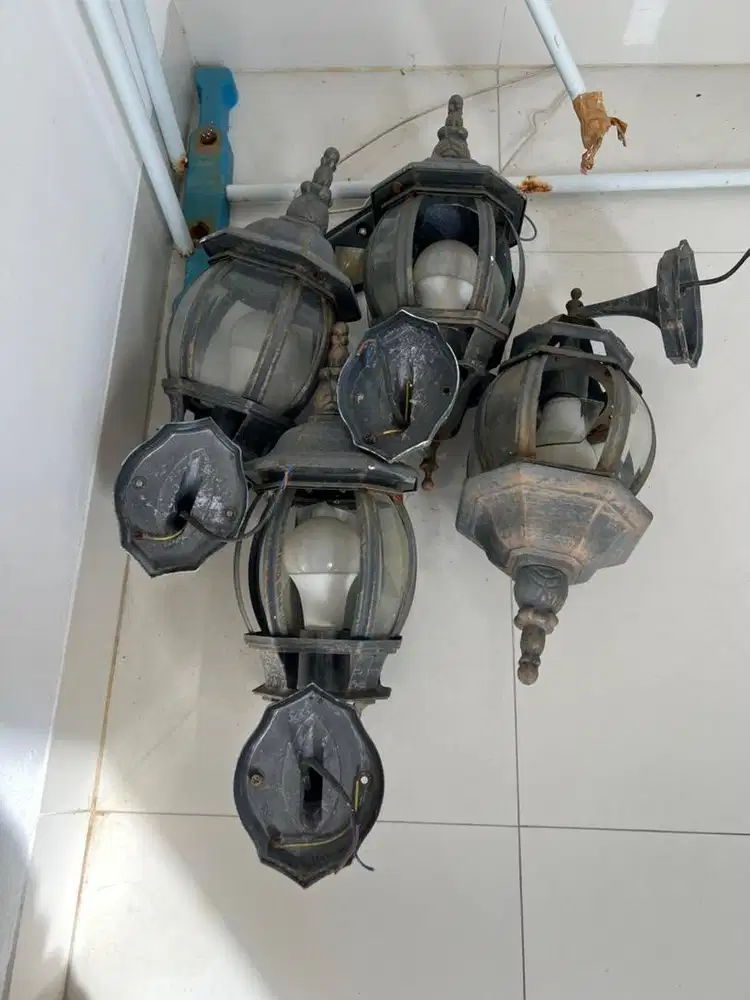 Dijual lampu dinding hiasan taman