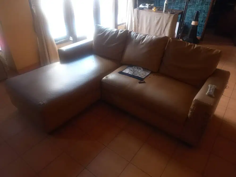 Sofa ruang tamu