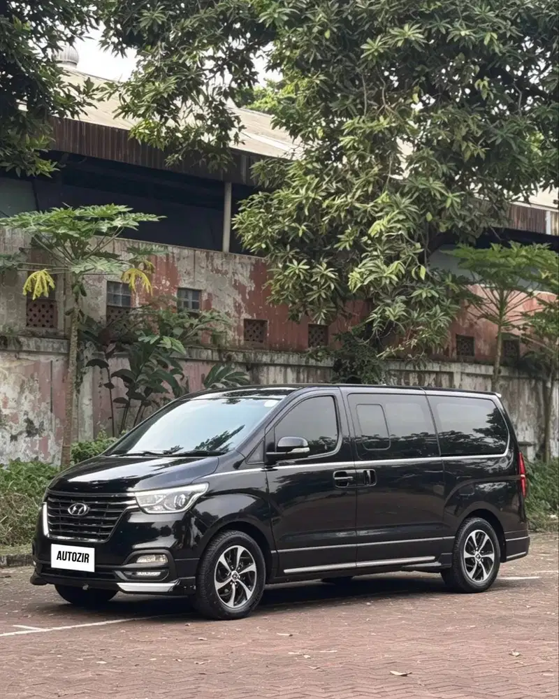 Hyundai H1 Royale CRDI Diesel Hitam 2020 TdpMurmer Ori Menarik Bu Baru