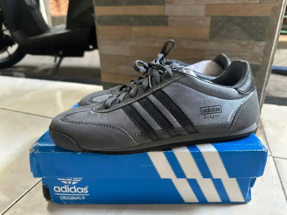 Sepatu Adidas Tipe dragon dijual cepat aja