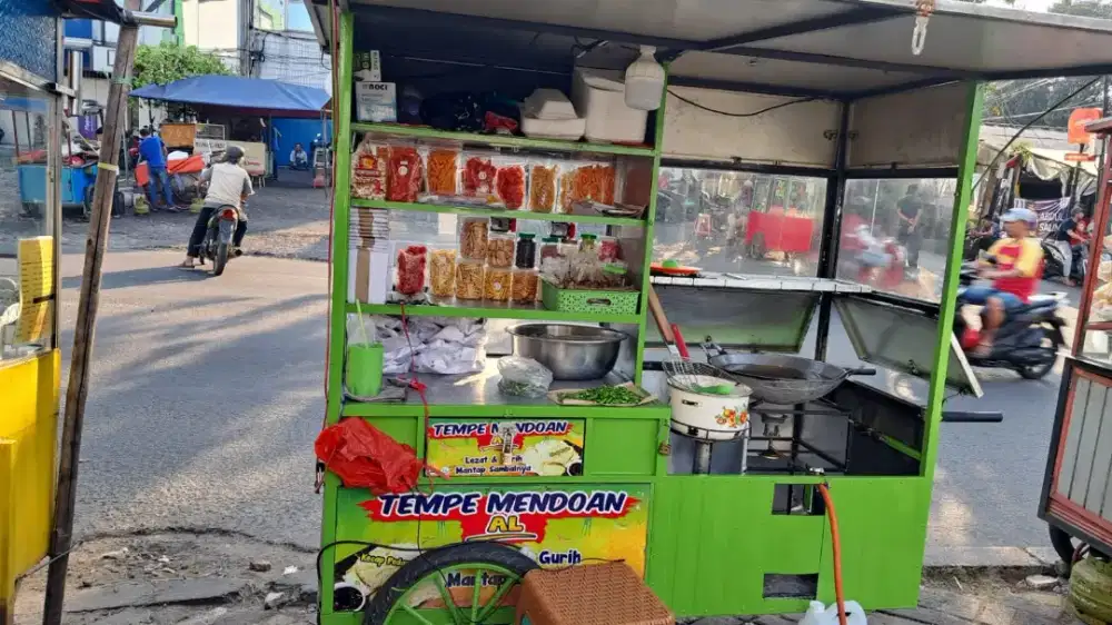 Dijual Gerobak Bekas Mendoan