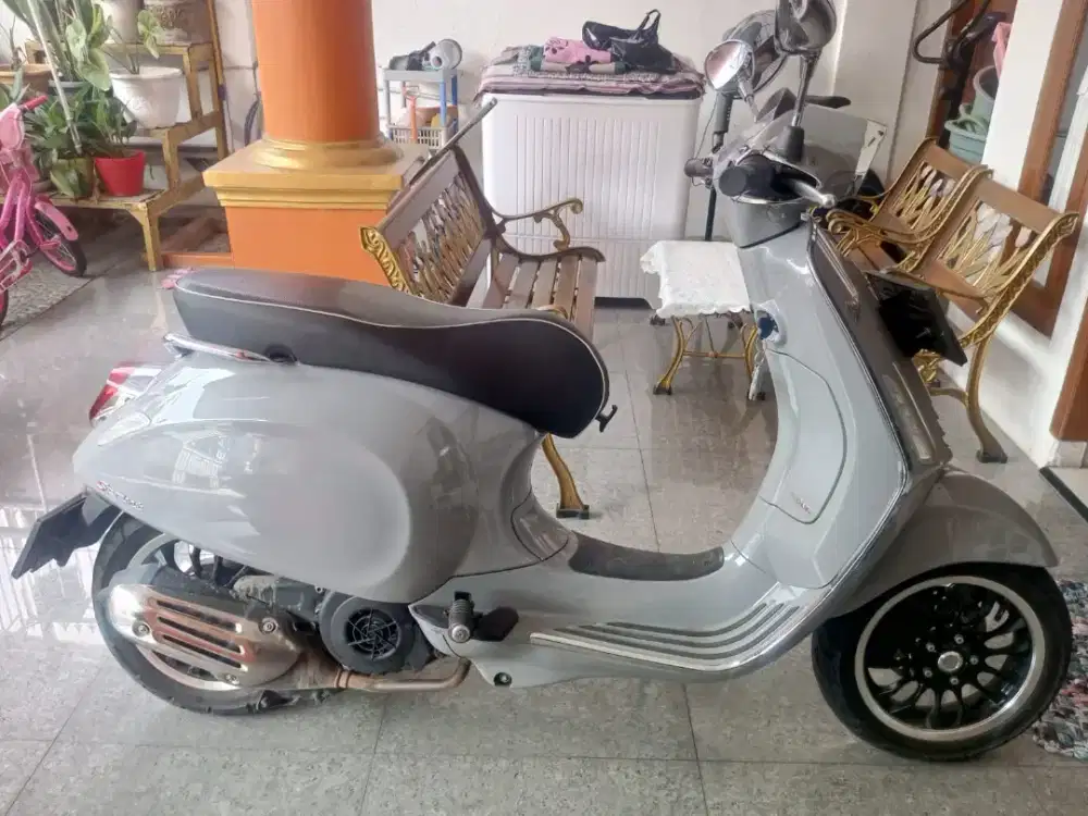 Motor vespa abu tahun 2024