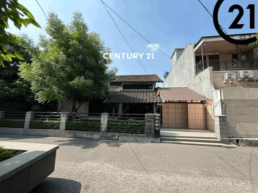 Rumah 2 Lantai Hadap Barat Di Jaksel Va 18467