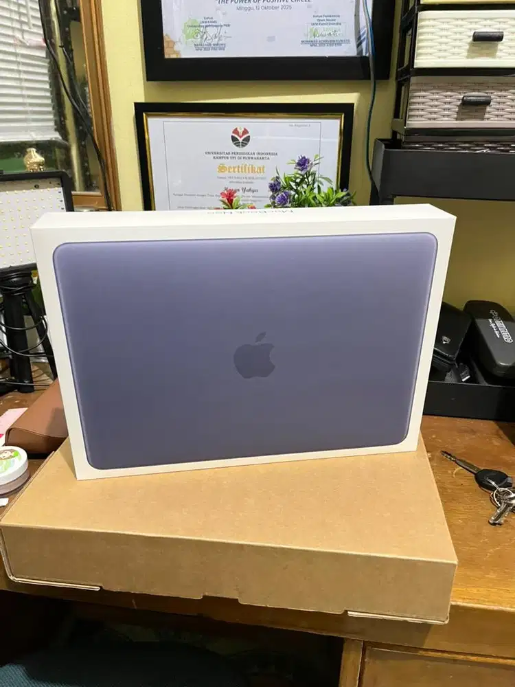 Macbook Neo 8/256gb 13 inch Retina