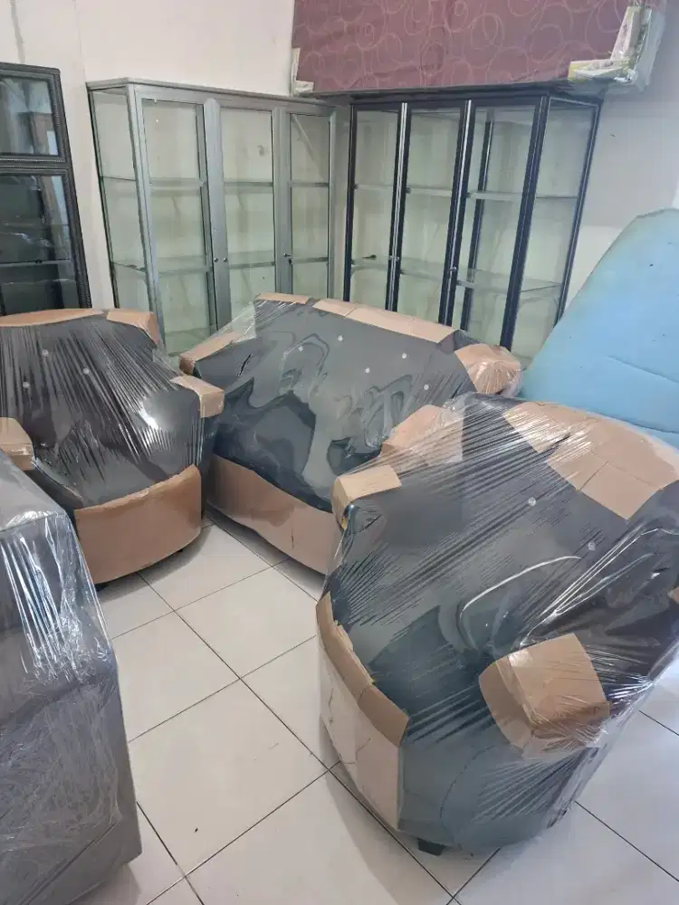 Sofa cangkir 2.1.1 + meja