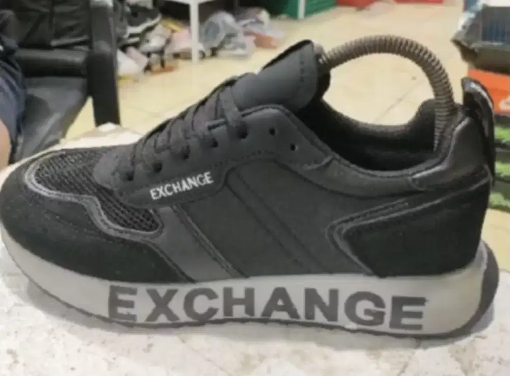 Armani exchange size 40