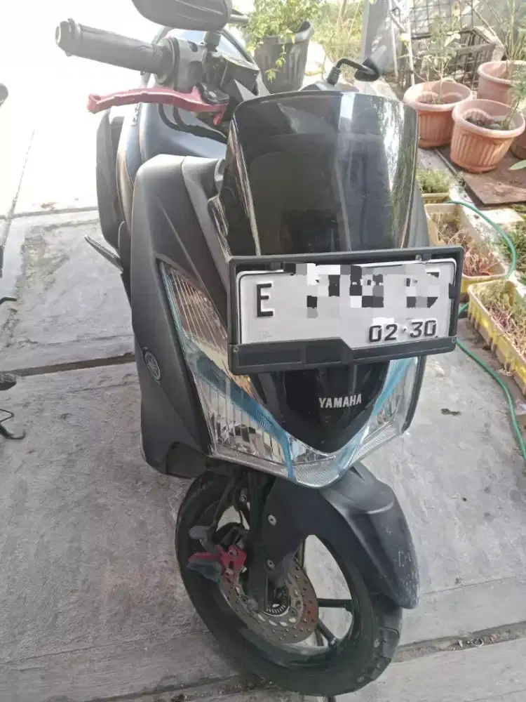 Yamaha Lexi Hitam tahun 2019