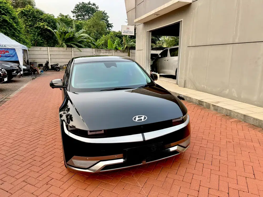 Hyundai Ioniq 5 signature long range 2022 AT black