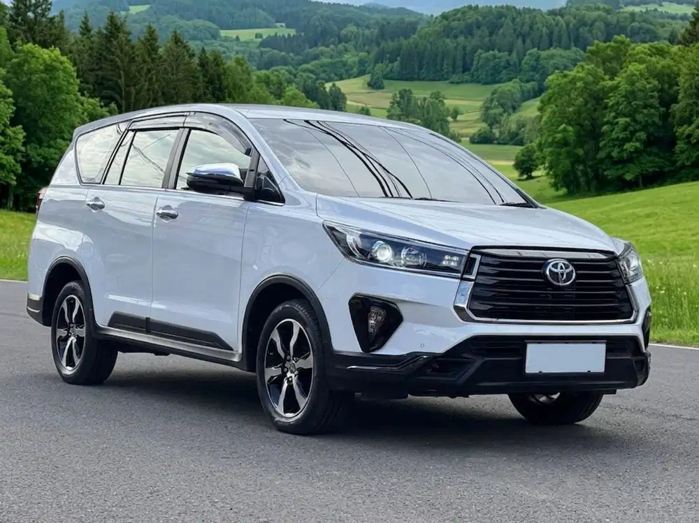 Toyota Venturer 2.4 DSL  AT.Tgn 1 dari Baru