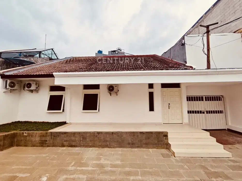 Disewakan Rumah Luas Area Blok S Dekat SCBD