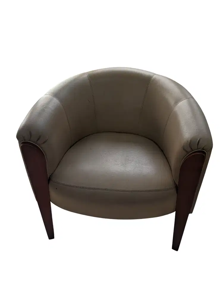 163 Preloved Informa Sofa Beige