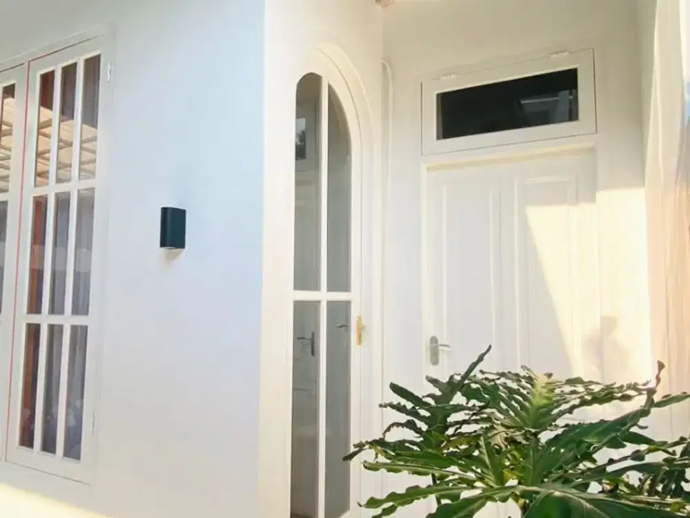 Dijual Cepat Rumah Modern Minimalis Siap Huni 2 Lantai di Jombang Tangerang Selatan