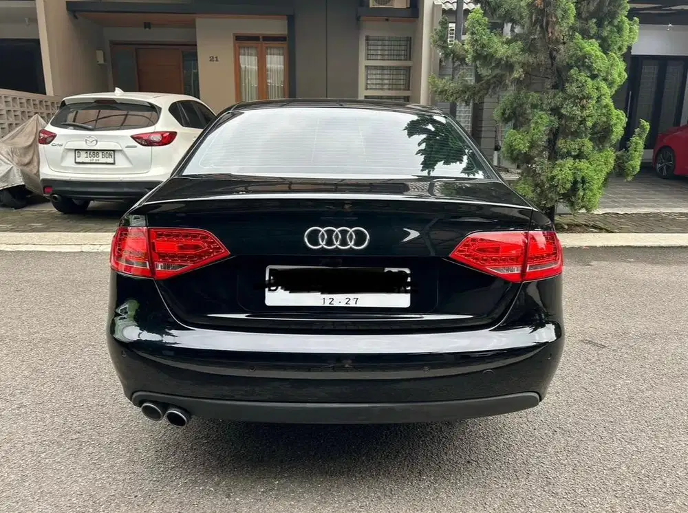 AUDI A4 1.8 TFSI AT NIK 2010