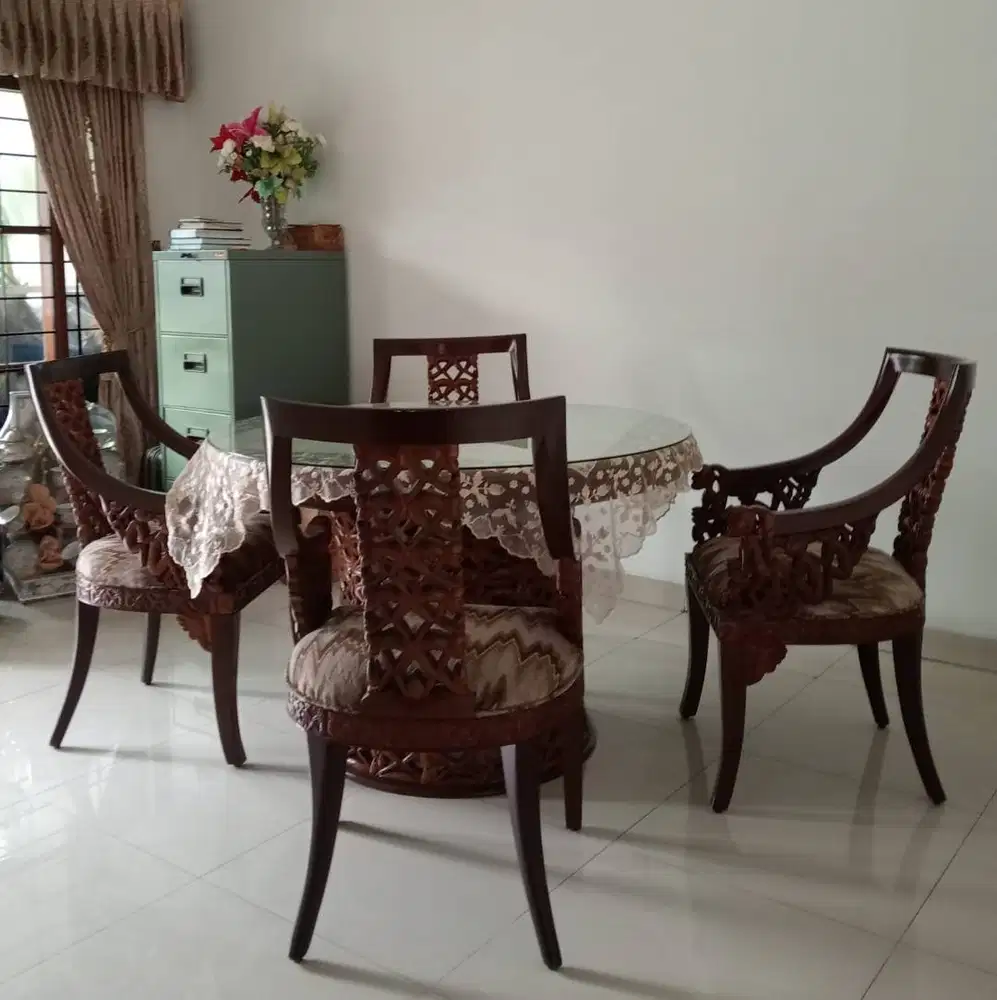 Set meja makan murah kayu solid ukiran etnik