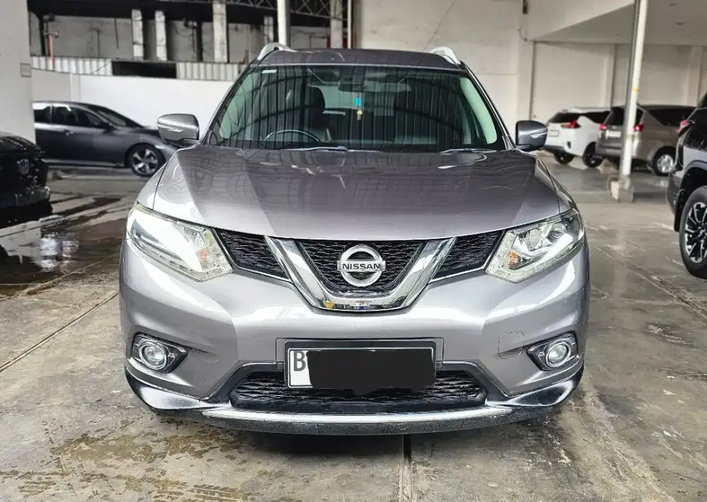 Nissan Xtrail 2.5 AT Matic 2015 Abu2 Mulus Siap Pakai