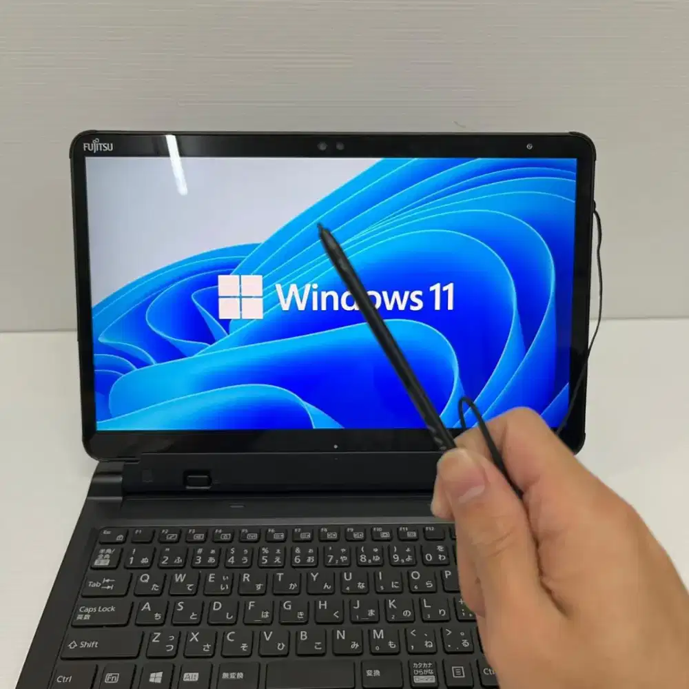 LAPTOP FUJITSU Q7311