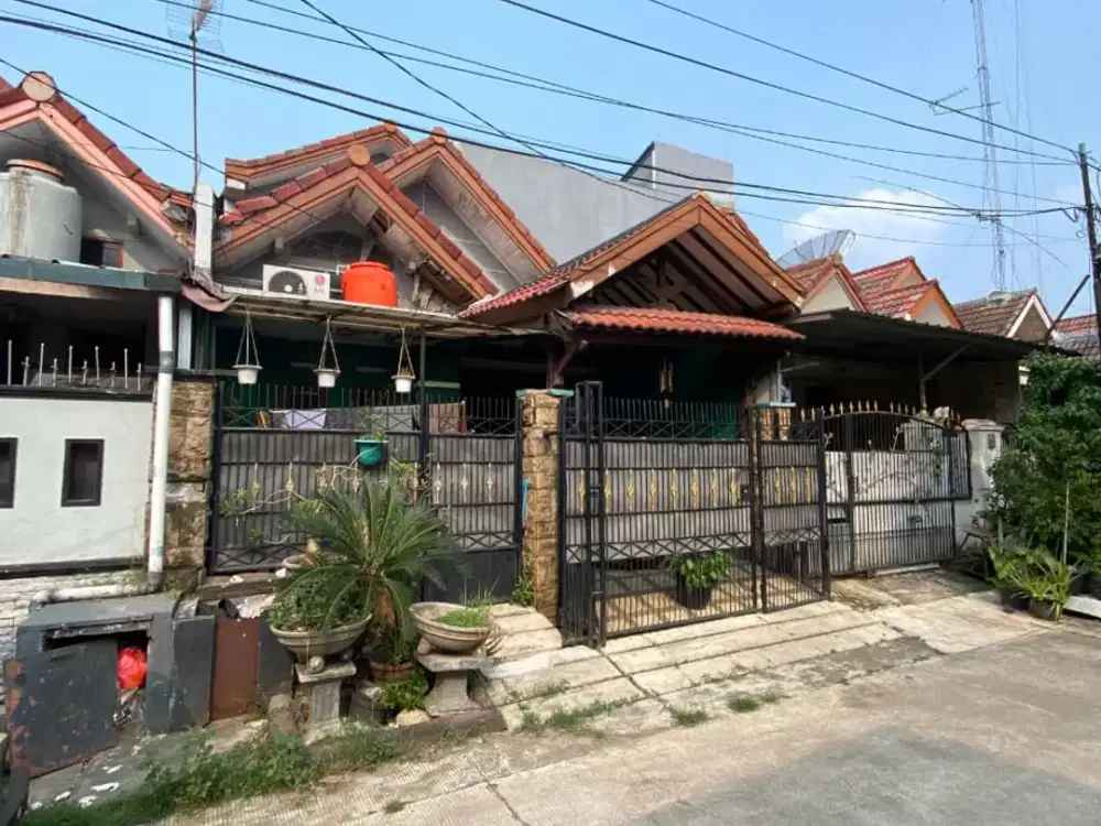 RUMAH BAGUS SIAP HUNI DALAM KOMPLEK TAMAN HARAPAN BARU KOTA BEKASI
