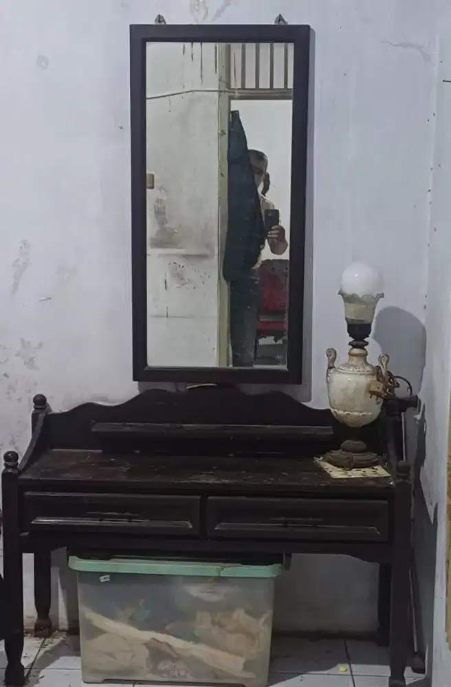 MEJA RIAS ANTIK KAYU JATI