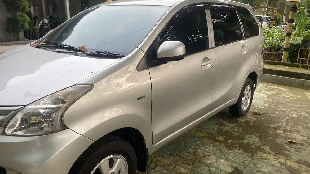Toyota Avanza 2012 Bensin
