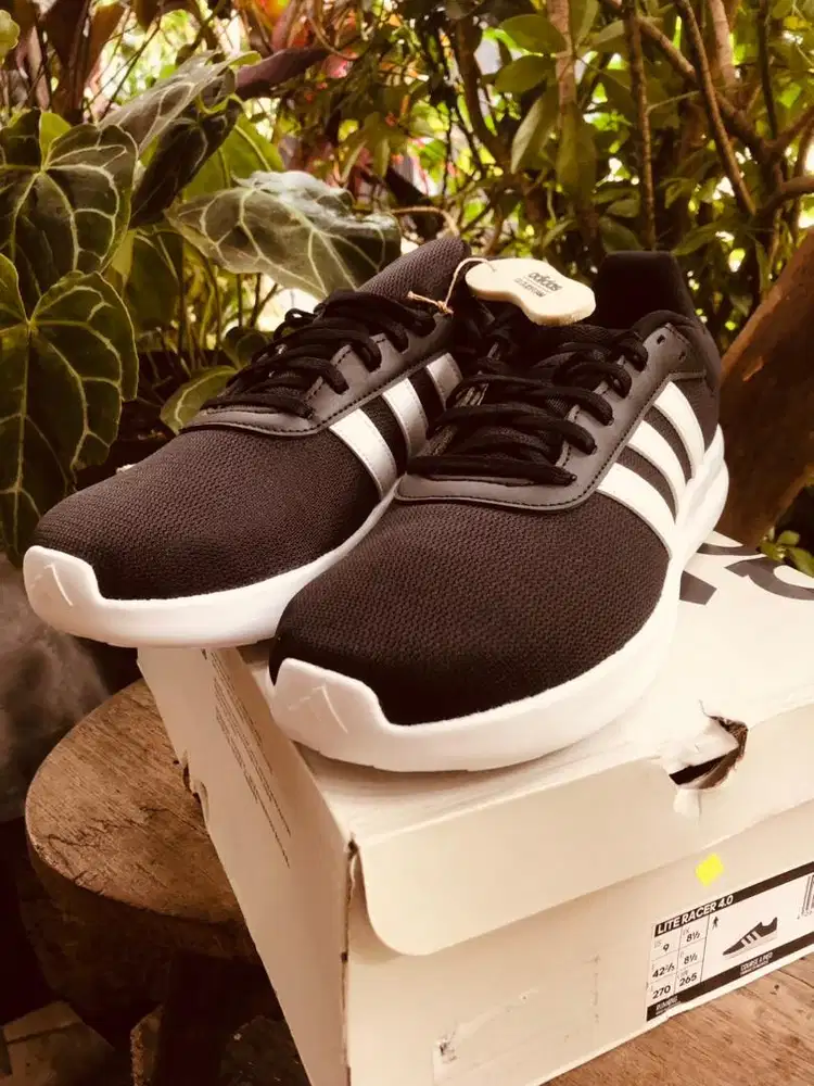 Sepatu Sneakers Pria ADIDAS LITE RACER 4.0 Original