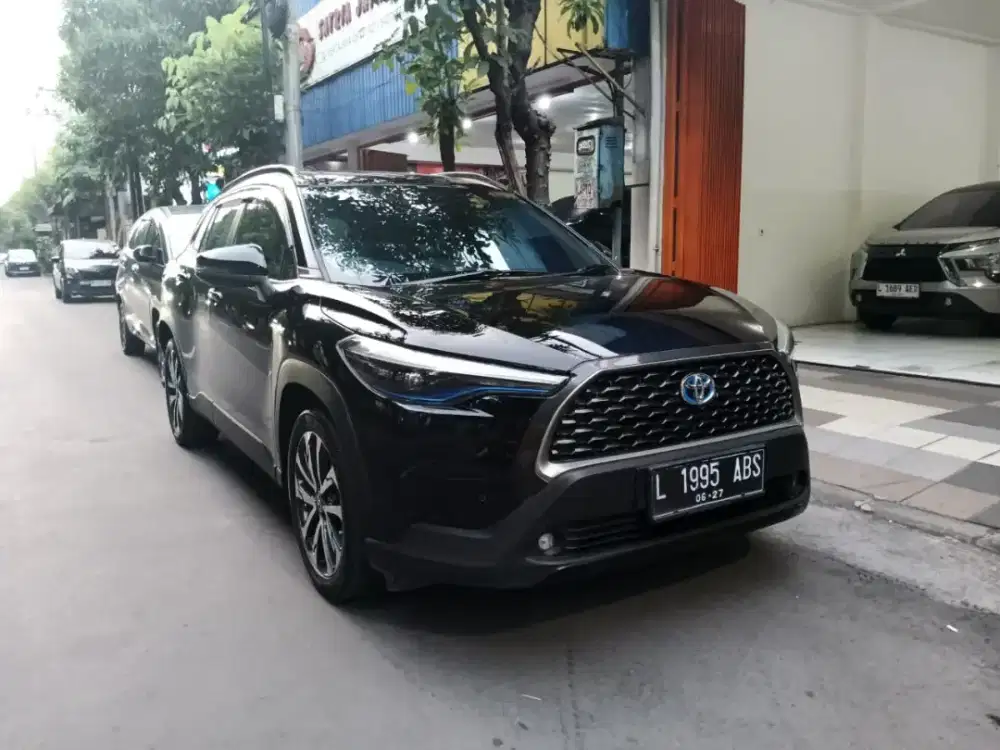 TOYOTA COROLLA CROSS AT 1.8 HYBRID 2022 ISTIMEWA