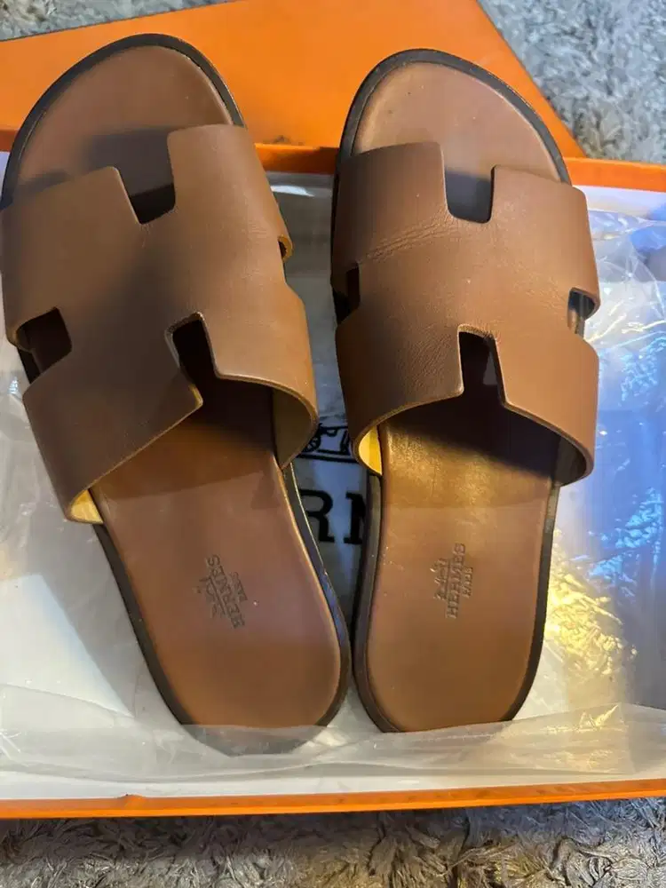 SANDAL HERMES ORI YA NO KW