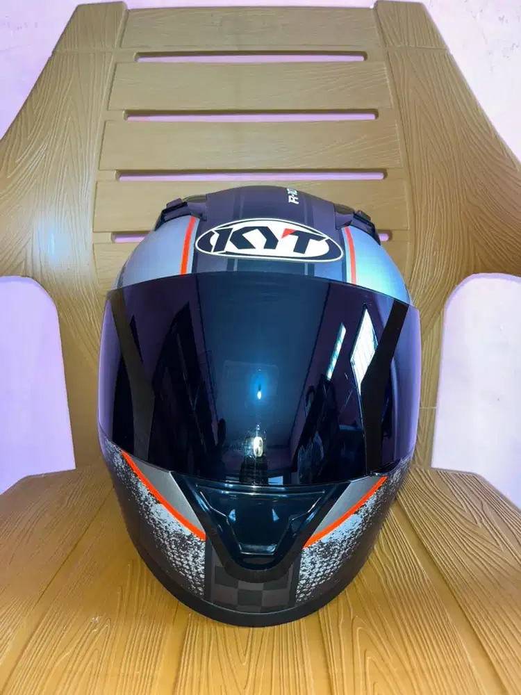 Helm KYT R-10 (Nego)