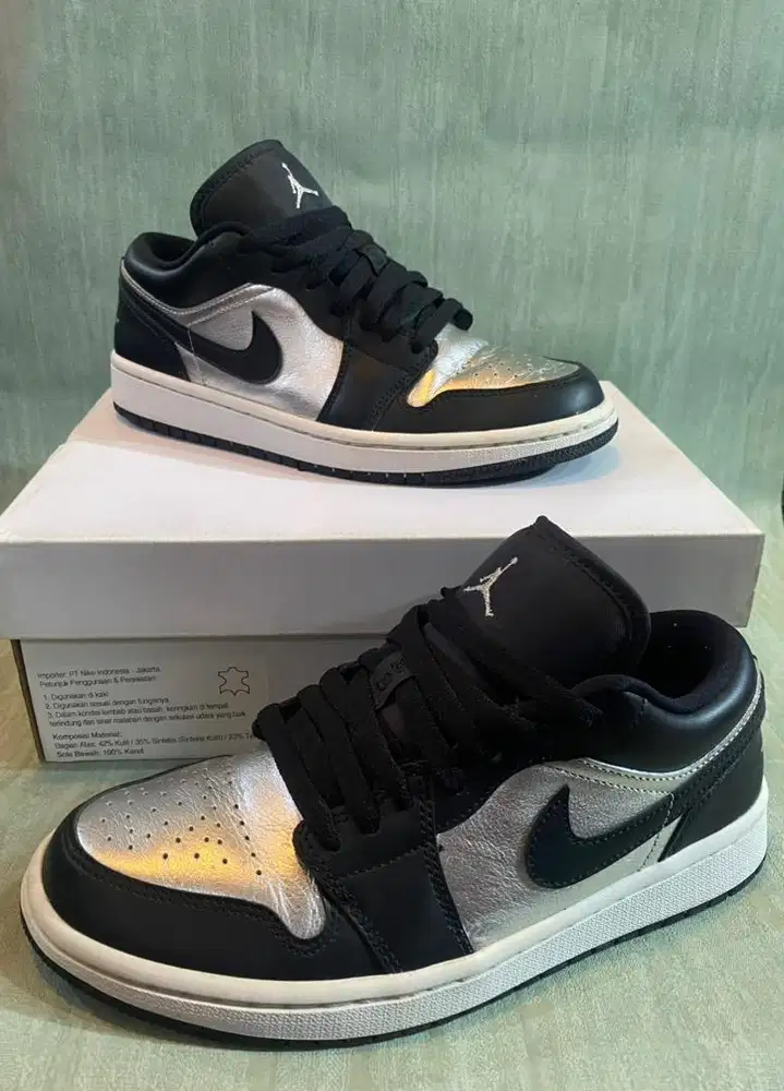 Sepatu Nike Jordan 1 Low SE Silver Toe (W)
