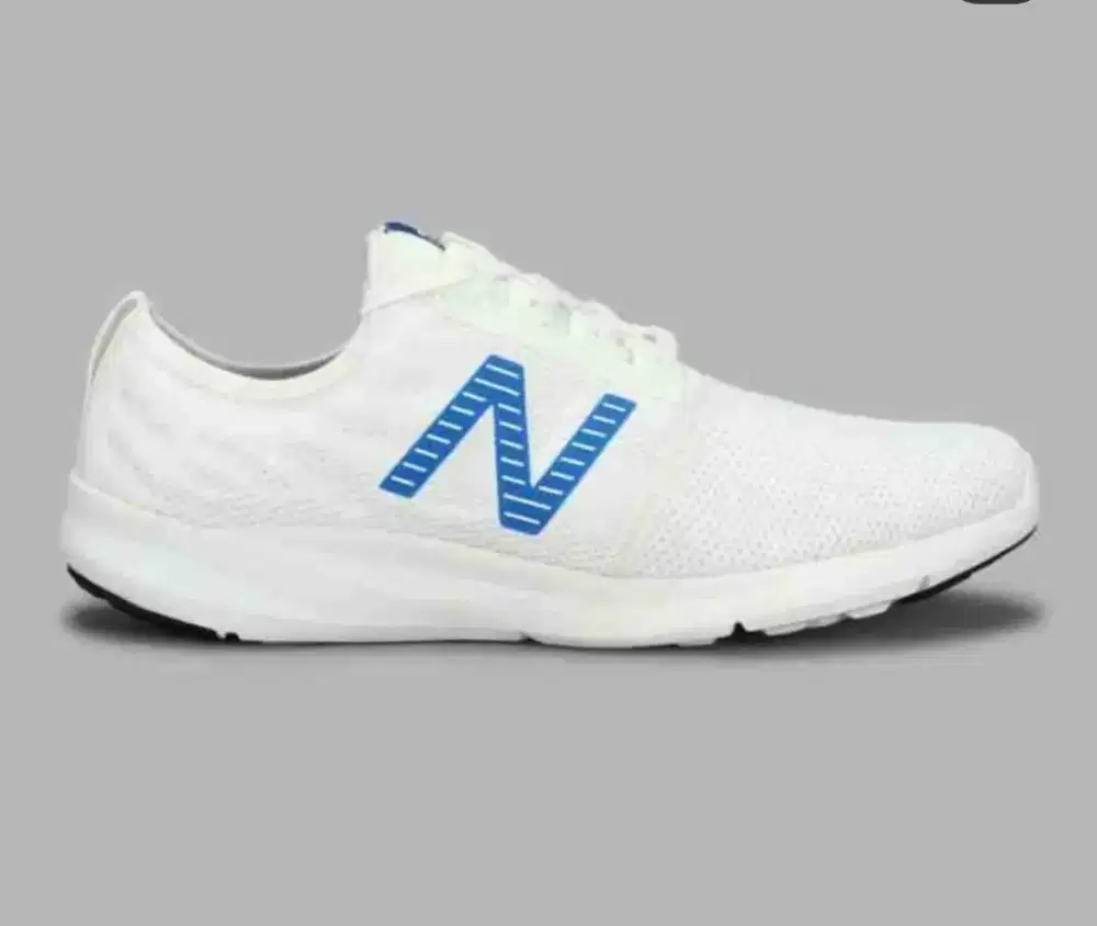 Sepatu Original New Balance Coast V4 Men White