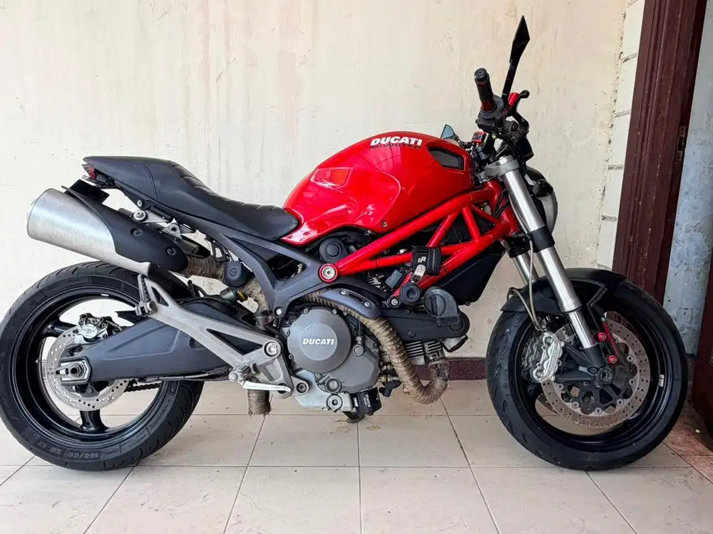 Ducati monster kondisi terawat