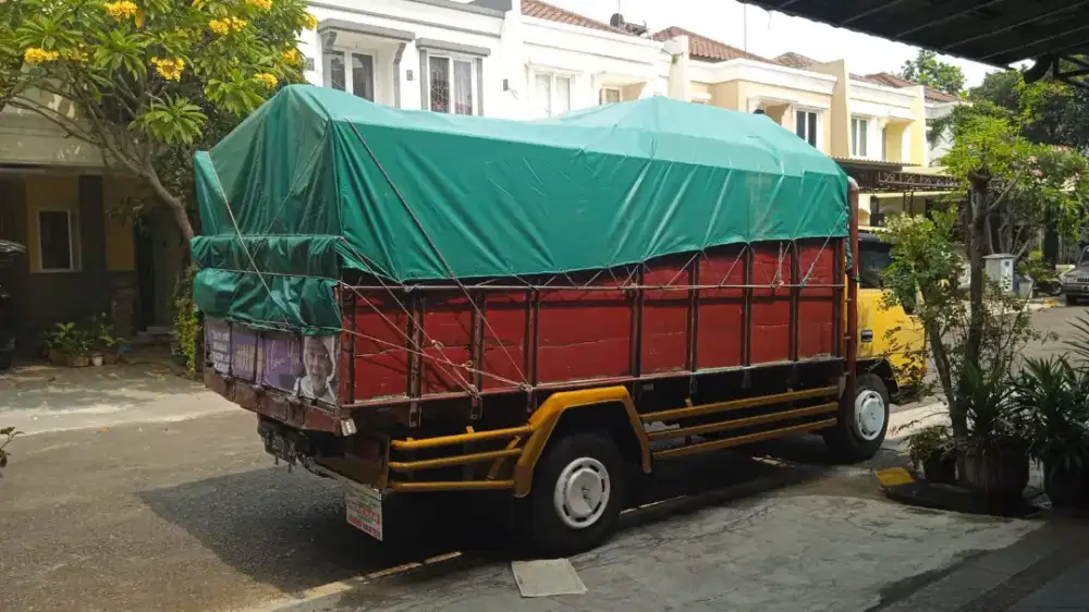 Sewa truk pindahan rumah kantor apartement kos2an gudang dll