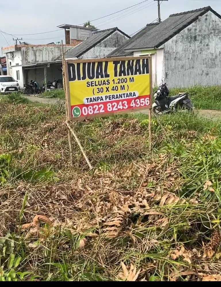 DIJUAL Tanah Strategis 1.200m² pinggir jalan