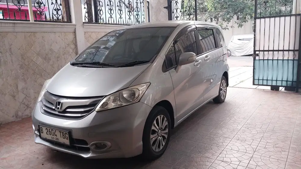 Honda Freed 1.5 e psd at ac doble 2013 Bensin