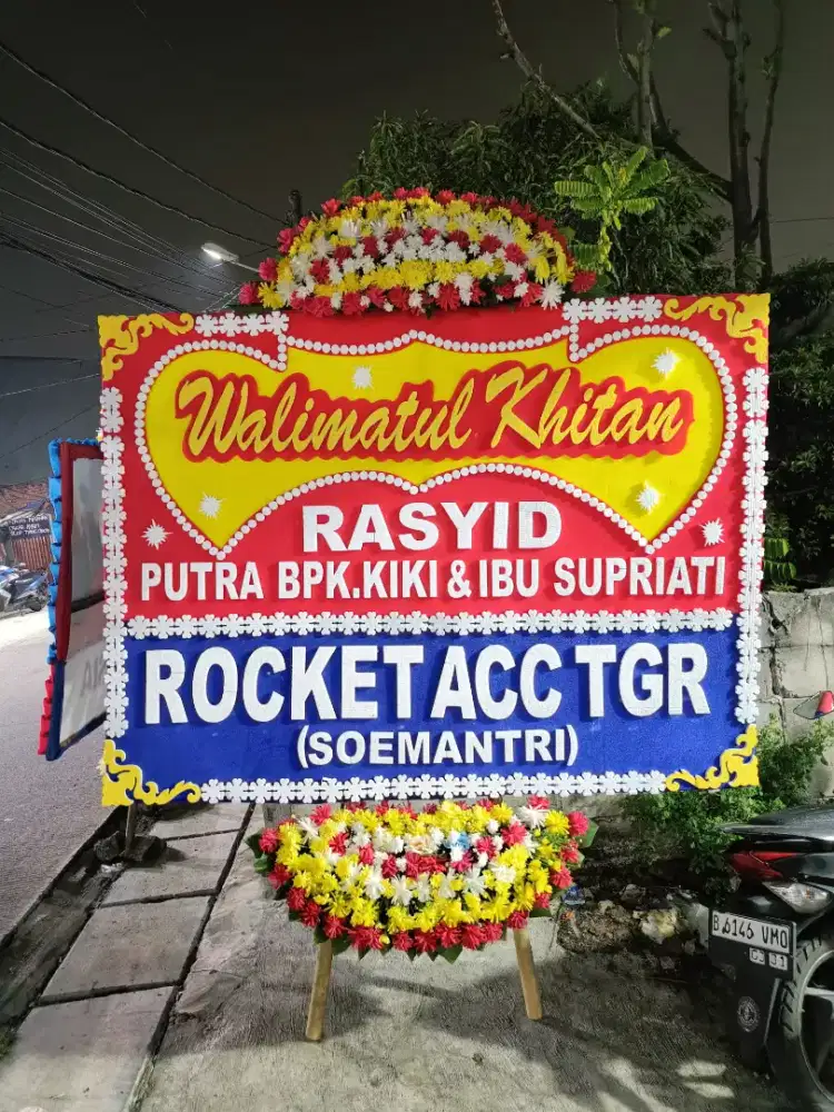Karangan bunga papan