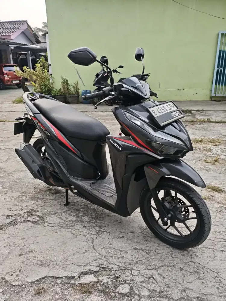 JUAL VARIO 2018 125 CC