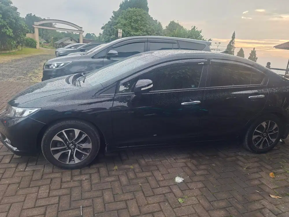 Honda Civic 2015 Bensin