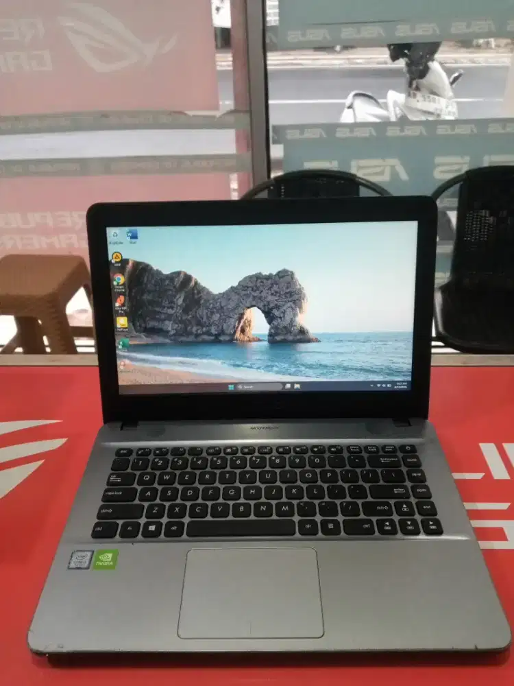 Laptop Asus X441U