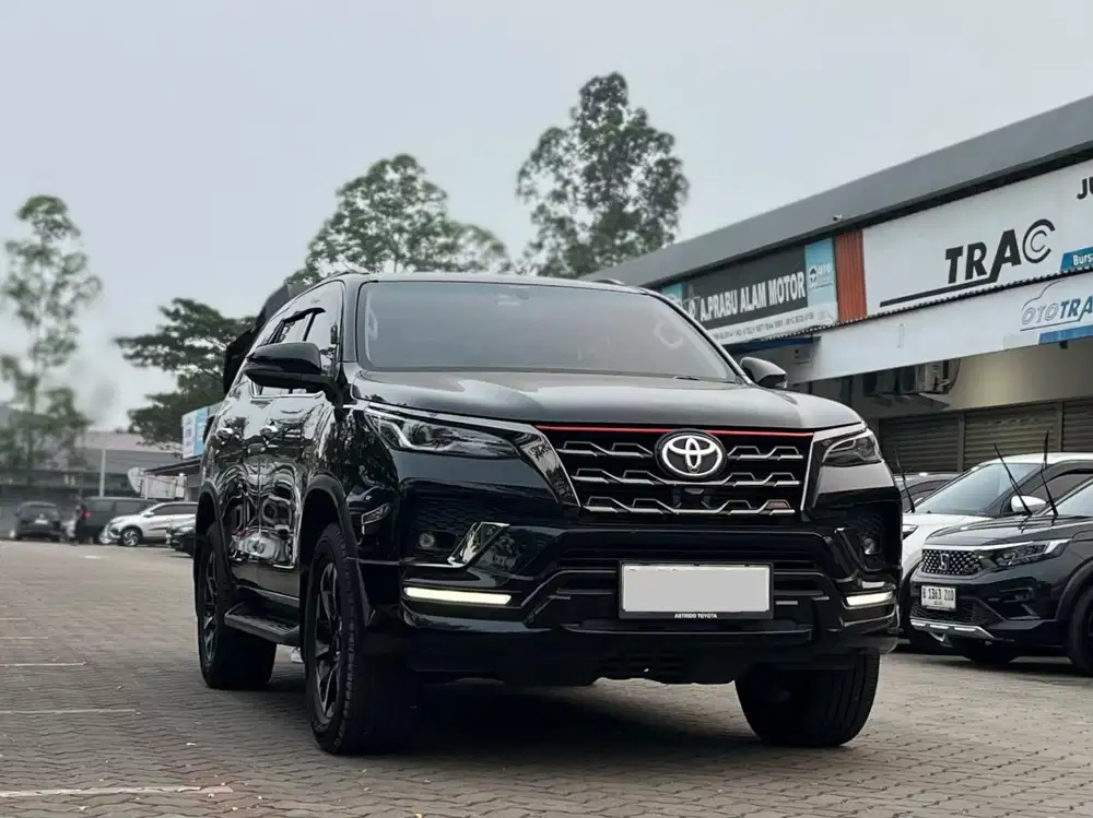 UNIT ISTIMEWA RAWATAN!! TOYOTA FORTUNER 2.4 VRZ TRD DIESEL NIK 2021