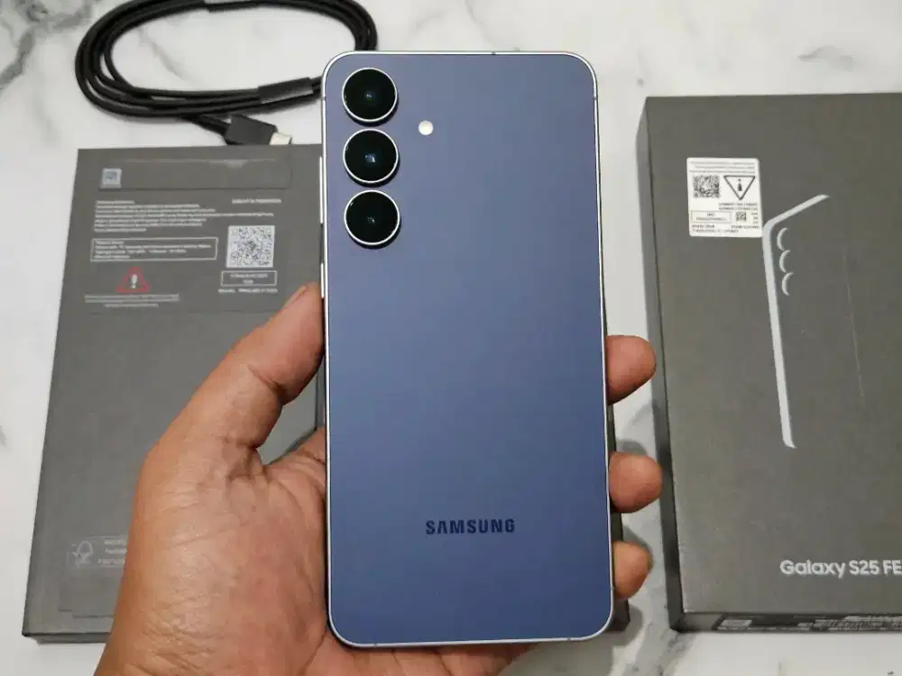 Samsung Galaxy S25 FE Resmi SEIN 8/256 Baru sebulanan Mulus Like New