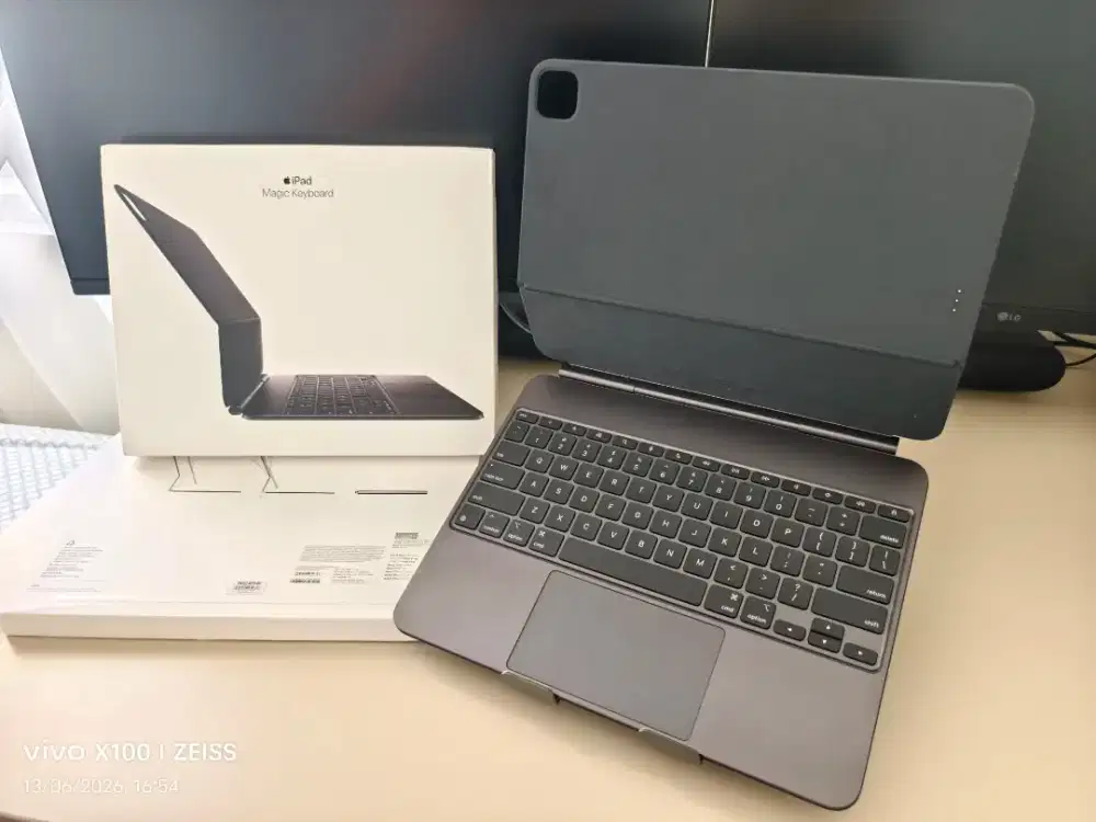 Apple Magic Keyboard For Ipad Pro M4 M5 13 Inch Garansi Aktif Feb 2027