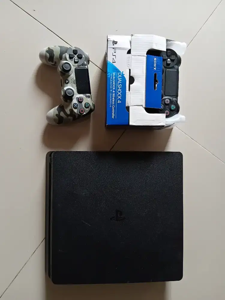 SONY PS4 Slim 1TB